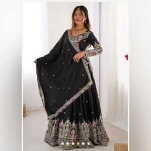 Gorgeous Elegant lengha - this is regal with intricate embroidery. Diwali, India